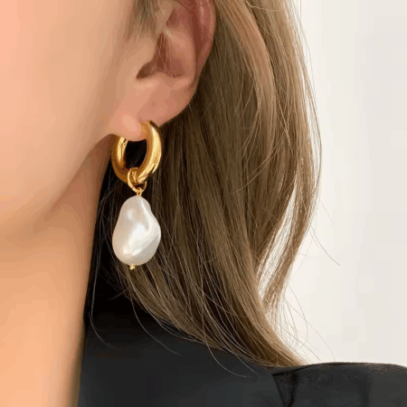 Brinco Nacre banhado a Ouro 18K