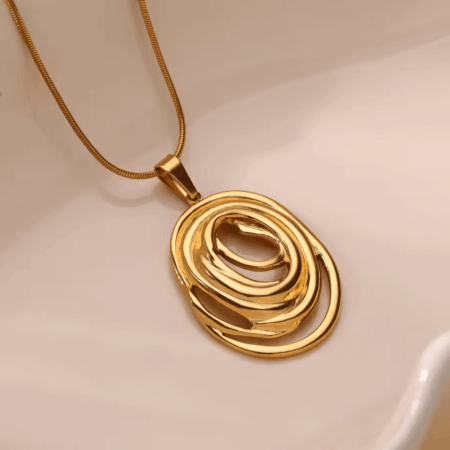 Colar banhado a ouro com elos dourados