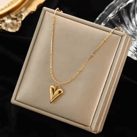 Colar de coração banhado a ouro